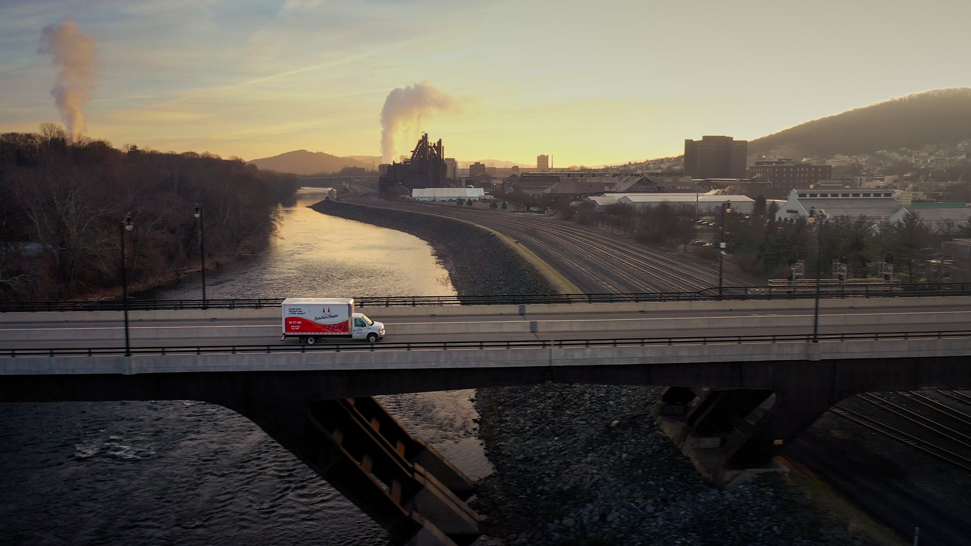 Delivery Truck Fehey St. Bridge (1 of 1) 1